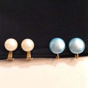 Two sets of pearl clips on earrings light blue and white Japan vintage